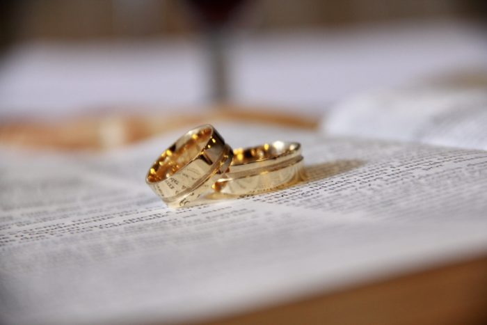 Yuk Intip Jenis Cincin Pernikahan Yang Paling Cocok Untuk Pasanganmu